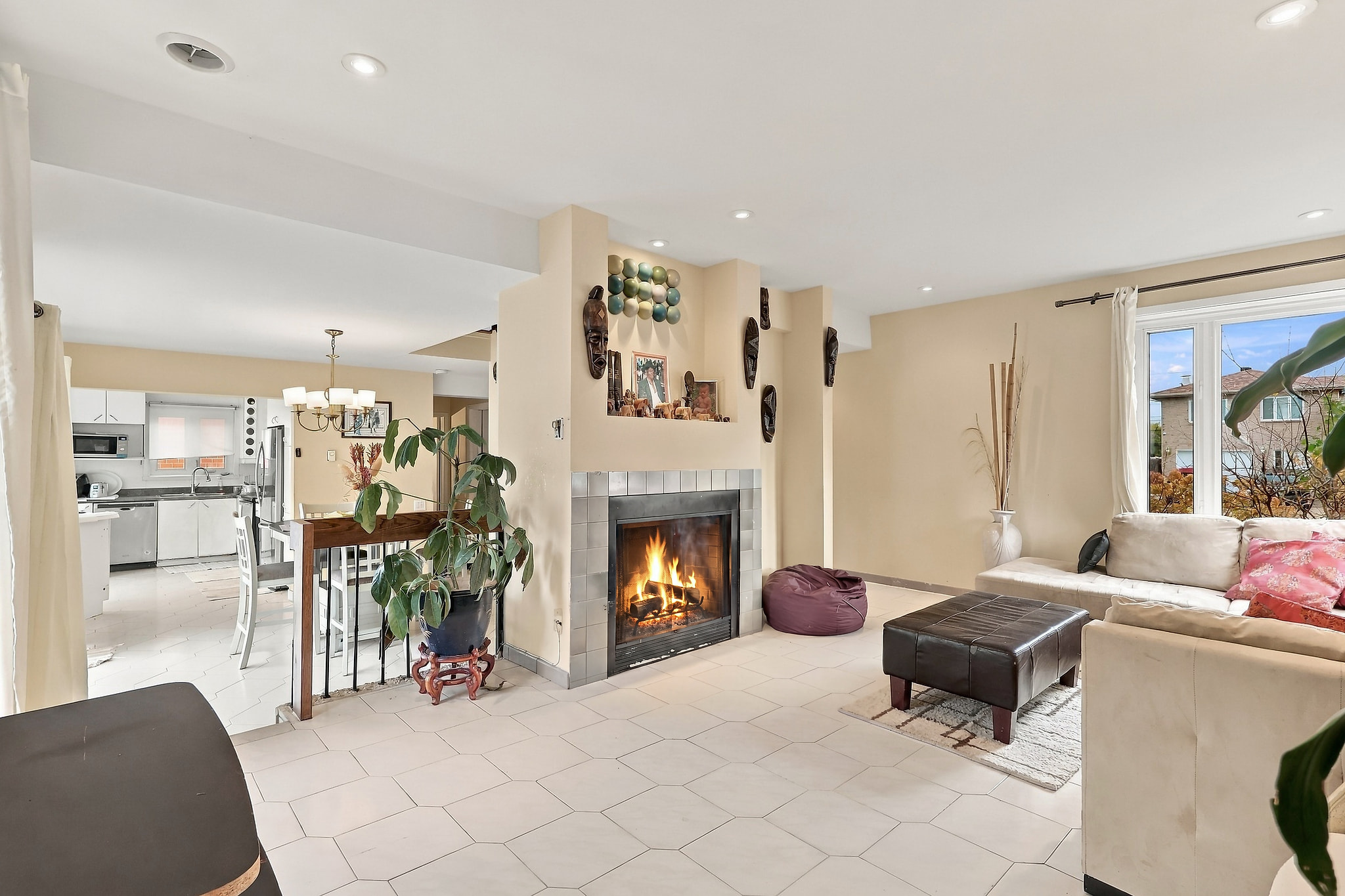IMG_2801_fireplace.jpg