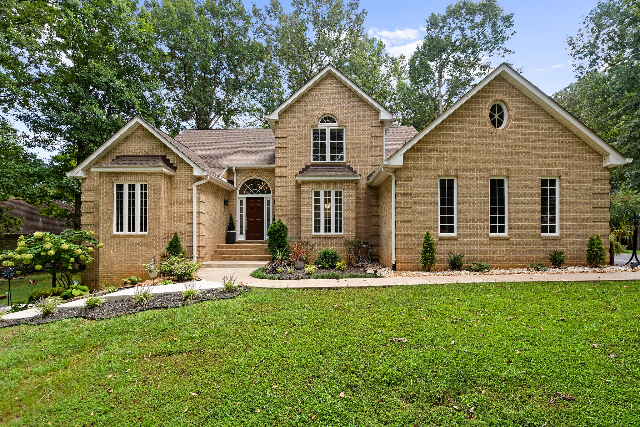 8008 Pembroke Circle