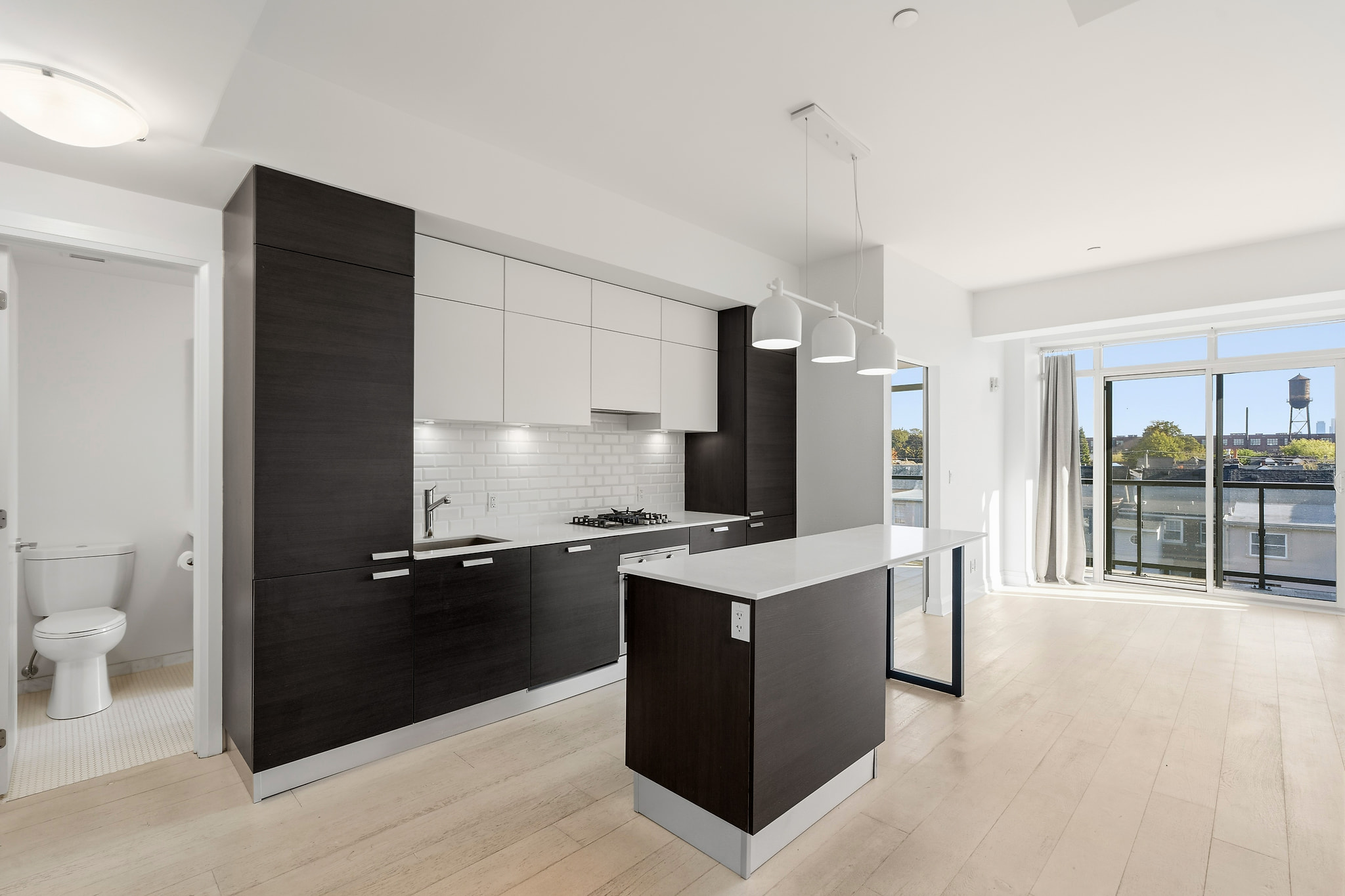 010 - 245 Perth Avenue - 304.JPG